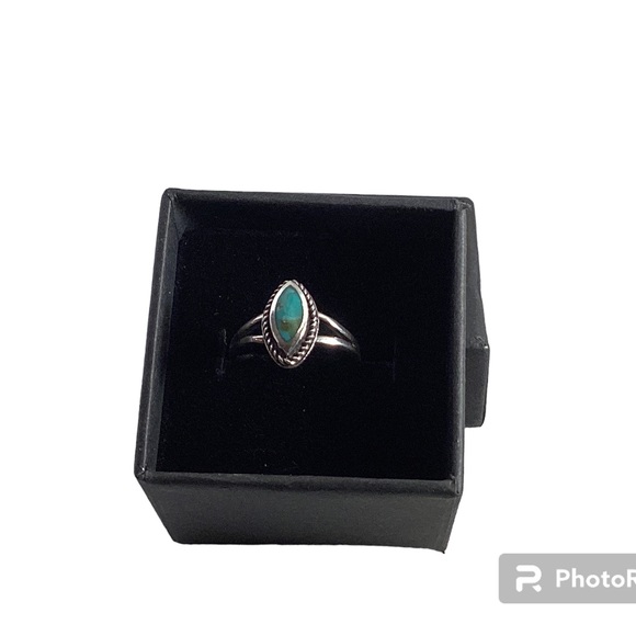 Sterling Silver Oxidized Genuine Oval Turquoise Ring , Size 4. 11.7 mm. Stamped - Picture 2 of 5